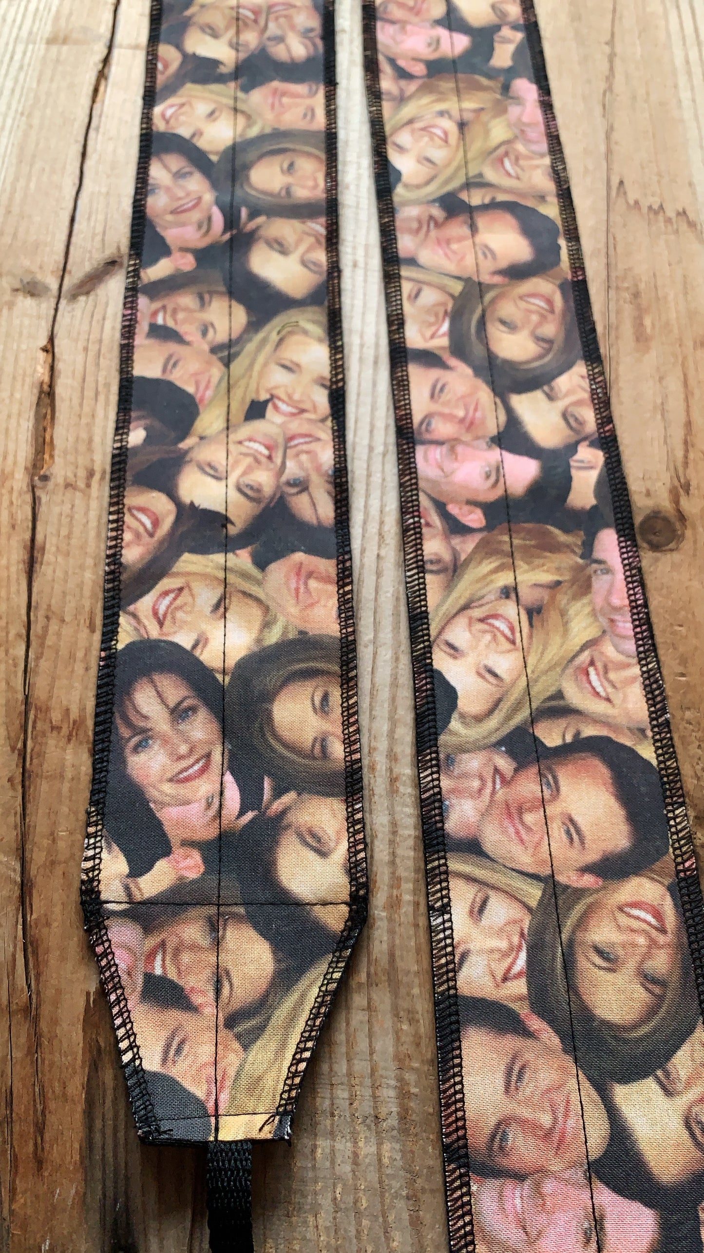 f.r.i.e.n.d.s wrist wraps