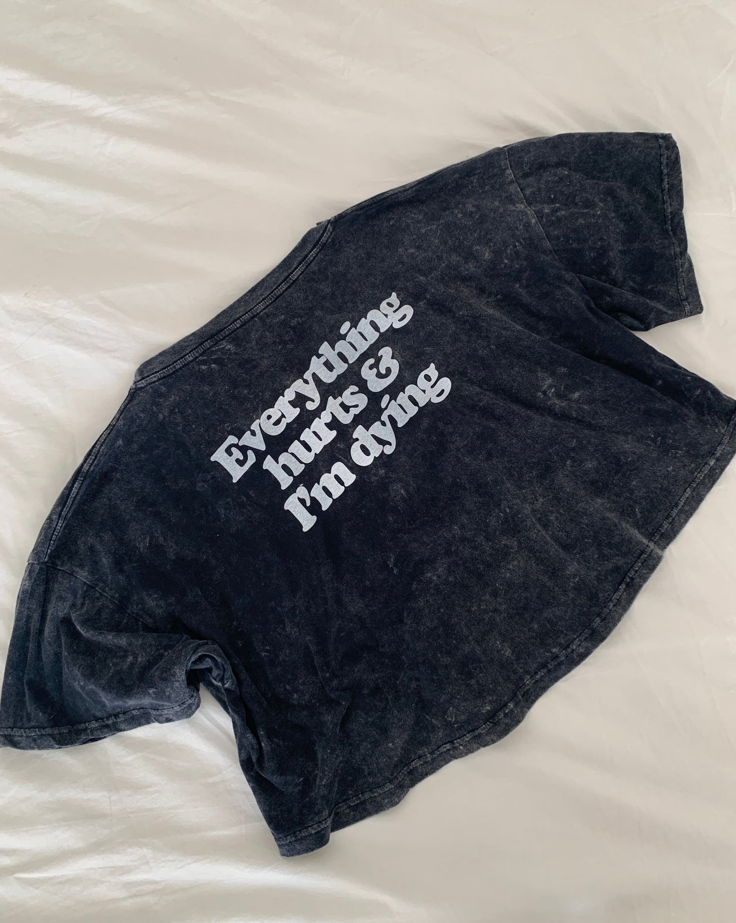 Everything hurts cropped tee