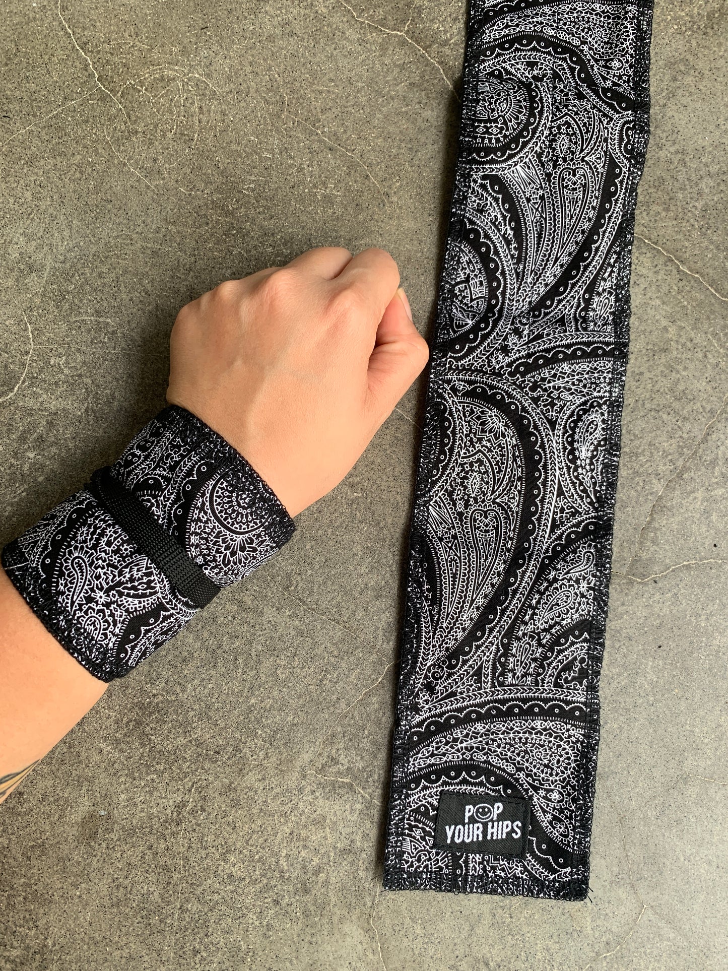 Paisley wrist wraps