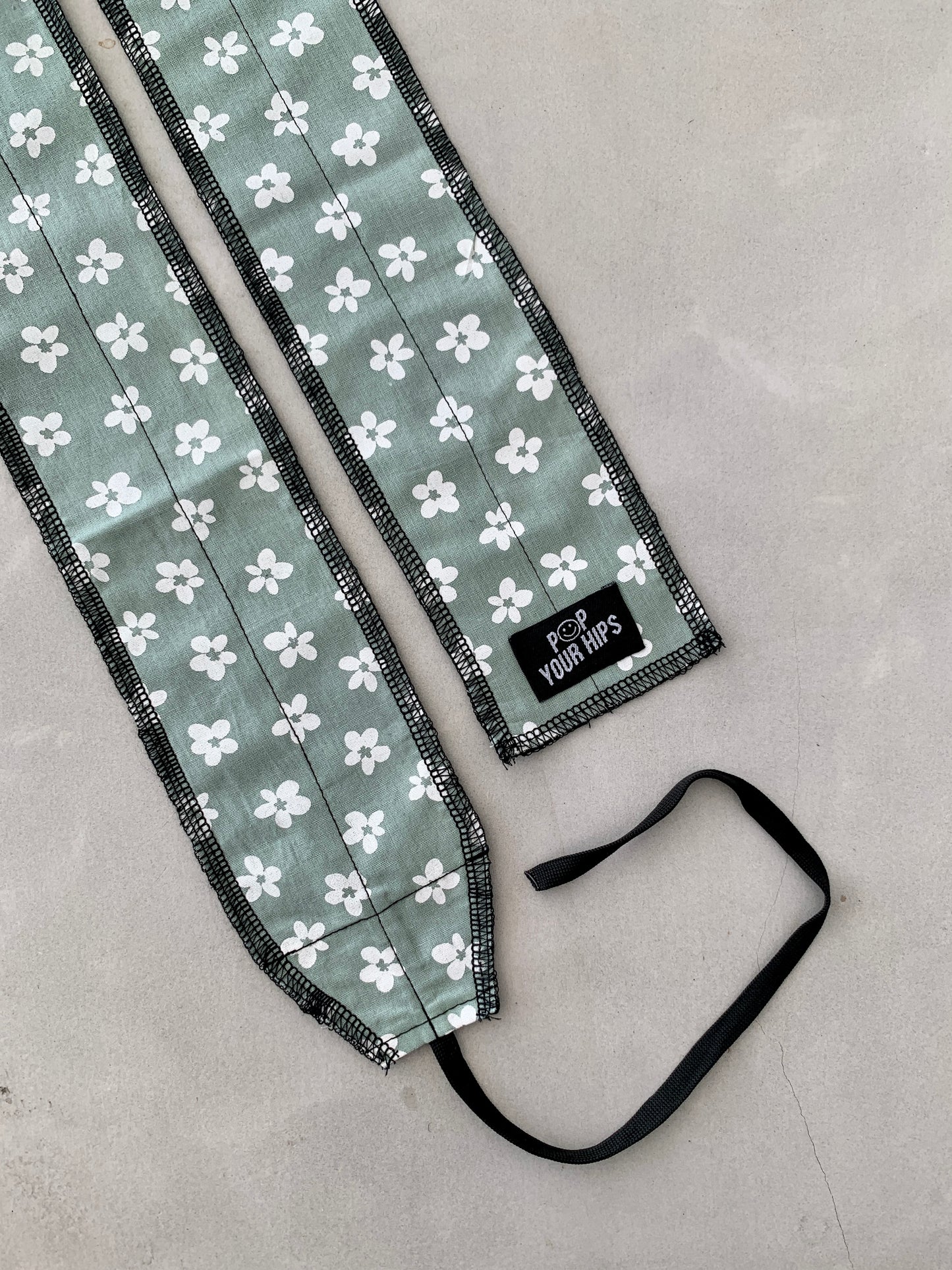 Daisies wrist wraps