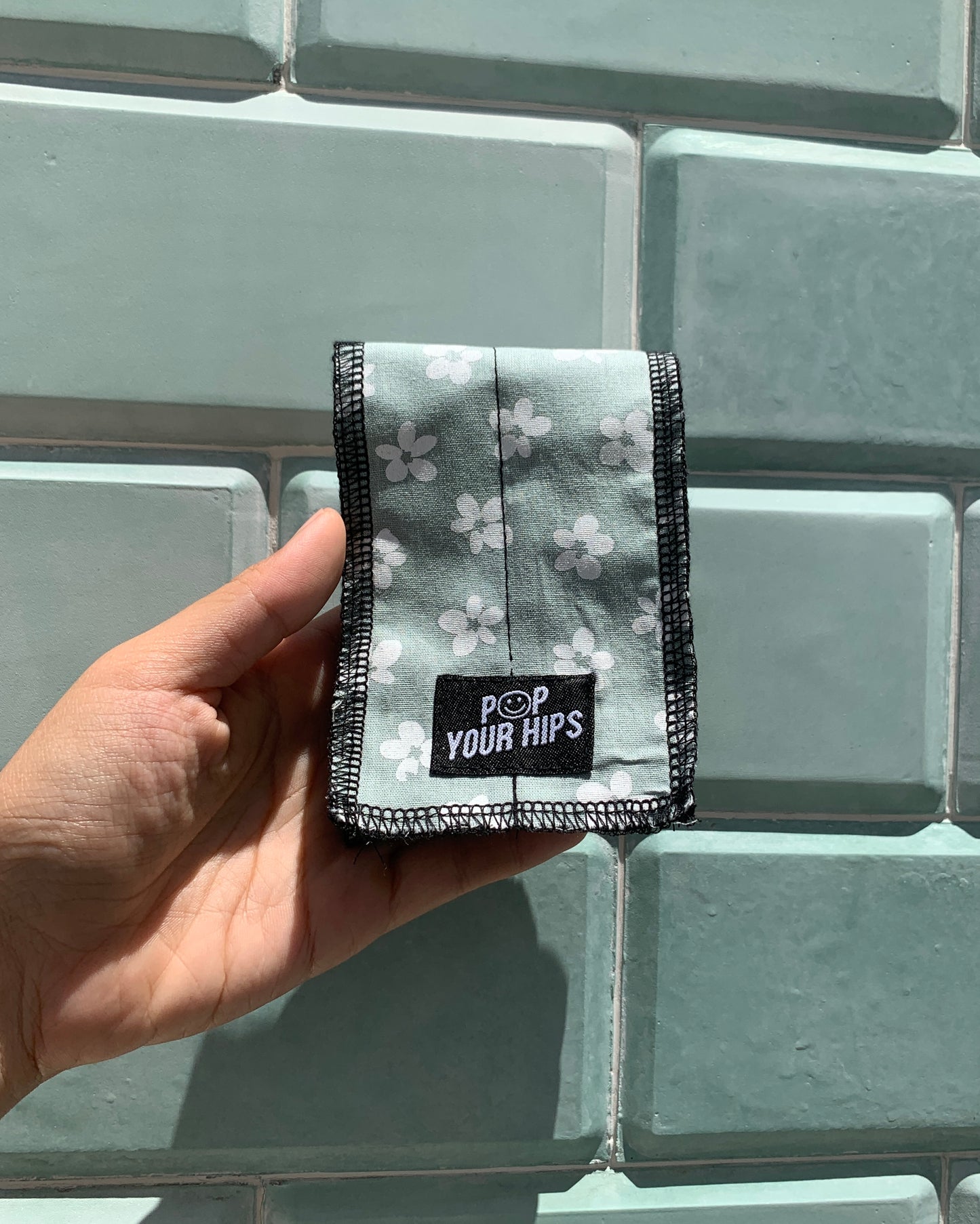 Daisies wrist wraps